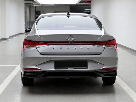 2022 Hyundai Avante VII, серый, 1610000 рублей, вид 3