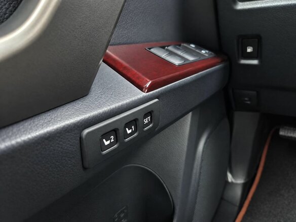 2016 Lexus GX 460 II Рестайлинг, белый, 6499000 рублей - вид 9