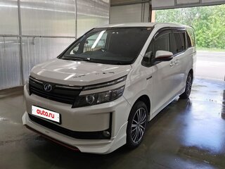 2015 Toyota Voxy III (R80), белый, 1950000 рублей, вид 1