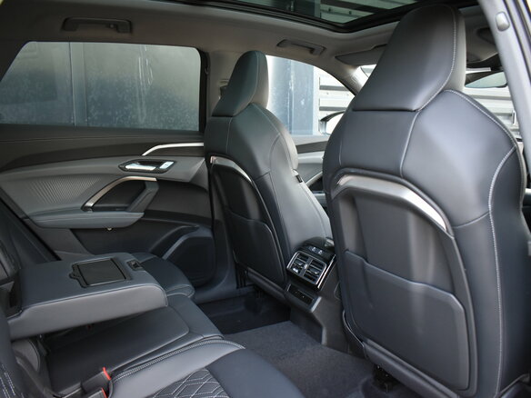 2026 Audi Q5 L III (GU), чёрный - вид 15