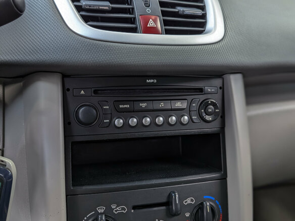 2008 Peugeot 207 I, серый - вид 24