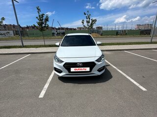 2018 Hyundai Solaris II, белый, 950000 рублей, вид 2