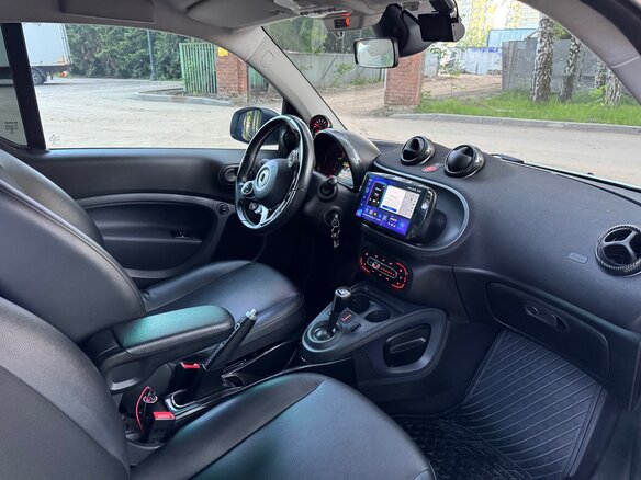 2017 Smart Fortwo Brabus III, белый, 1400000 рублей - вид 4