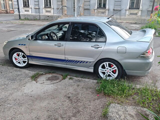 2005 Mitsubishi Lancer IX Рестайлинг, серебристый, 550000 рублей, вид 5