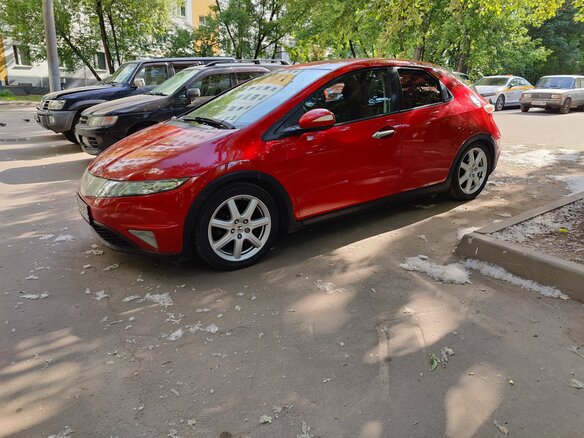 2008 Honda Civic VIII, красный, 528000 рублей - вид 4