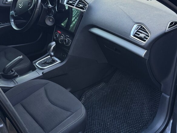 2015 Citroen C4 II, чёрный, 640000 рублей - вид 9