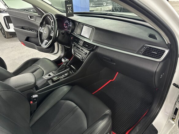 2019 Kia Optima IV Рестайлинг, белый, 1875000 рублей - вид 14