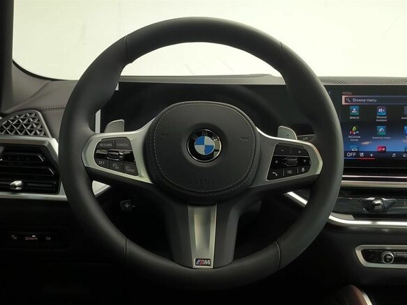 2025 BMW X6 40i III (G06) Рестайлинг, чёрный, 14630000 рублей - вид 19