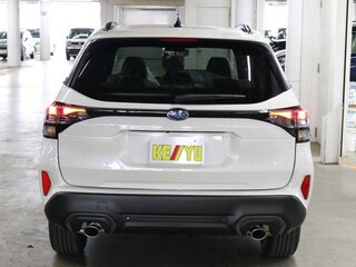 2025 Subaru Forester VI, белый, 4090005 рублей, вид 3