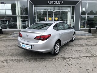 2014 Opel Astra J Рестайлинг, серебристый, 859500 рублей, вид 5