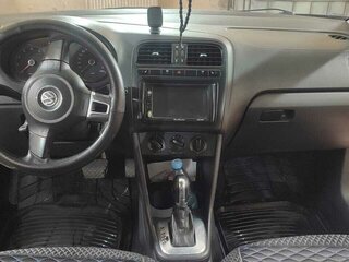 2012 Volkswagen Polo V, серебристый, 600000 рублей, вид 4