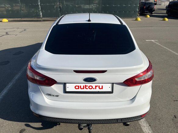 2012 Ford Focus III, белый, 750000 рублей - вид 3