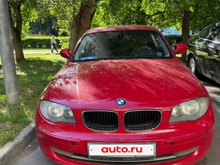 2011 BMW 1 серии 116i I (E81/E82/E87/E88) Рестайлинг, красный, 850000 рублей, вид 2