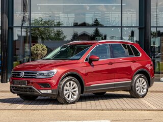 2016 Volkswagen Tiguan II, красный, 2195000 рублей, вид 1