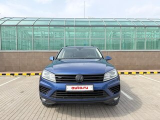 2018 Volkswagen Touareg II Рестайлинг, голубой, 2890000 рублей, вид 2