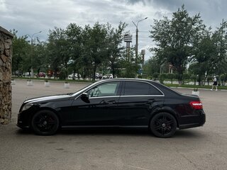 2012 Mercedes-Benz E-Класс 200 7G-Tronic IV (W212, S212, C207), чёрный, 1550000 рублей, вид 1