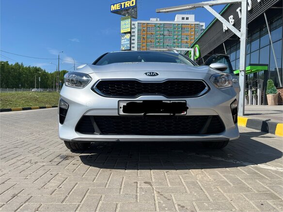 2019 Kia Ceed III, серебристый, 2250000 рублей - вид 1