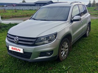 2011 Volkswagen Tiguan I Рестайлинг, серебристый, 650000 рублей, вид 1