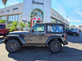2026 Jeep Wrangler IV (JL) Рестайлинг, серый, 5431000 рублей, вид 3