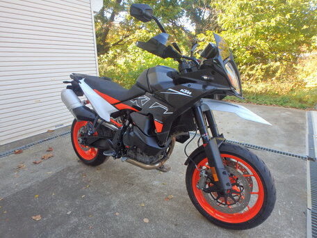 2024 KTM 890 SMT, серый, 1400000 рублей, вид 1