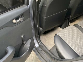 2019 Hyundai Solaris II, серый, 900000 рублей, вид 5
