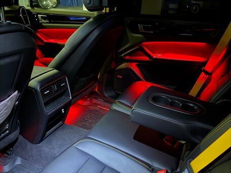2020 Porsche Cayenne III, чёрный, 6300000 рублей, вид 5