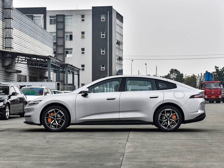 2026 Changan Qiyuan A06 28.39 kWh, серебристый, 2290000 рублей, вид 3