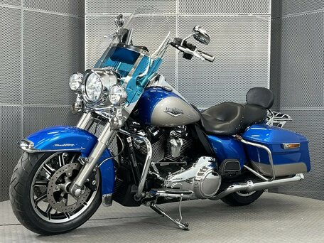 2018 Harley-Davidson Road King, синий, 1549000 рублей, вид 4