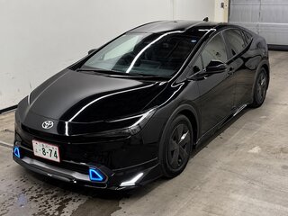 2026 Toyota Prius V (XW60), чёрный, 3010007 рублей, вид 3