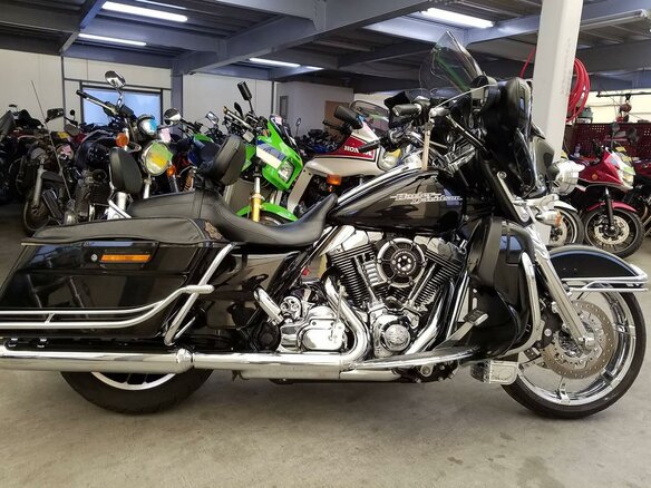 2011 Harley-Davidson Street Glide, чёрный, 1147000 рублей - вид 1