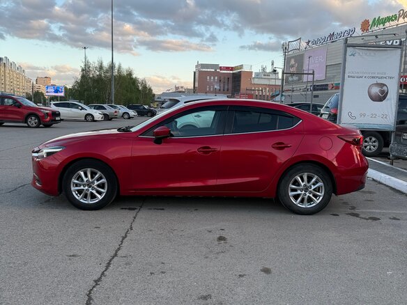 2016 Mazda Axela III Рестайлинг, красный, 1500000 рублей - вид 6