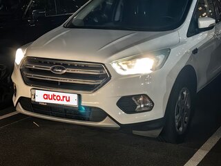 2018 Ford Kuga II Рестайлинг, белый, 1890000 рублей, вид 2