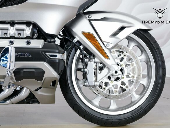 2024 Honda GL 1800 Gold Wing, серый, 3177000 рублей - вид 10