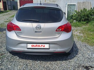 2013 Opel Astra J Рестайлинг, серый, 650000 рублей, вид 4