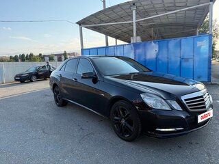 2010 Mercedes-Benz E-Класс 200 5G-Tronic IV (W212, S212, C207), чёрный, 850000 рублей, вид 1