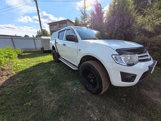 2011 Mitsubishi L200 IV, белый, 1200000 рублей, вид 1