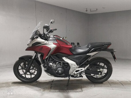 2023 Honda NC 750X, красный, 1080000 рублей, вид 2