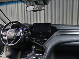 2021 Toyota Camry VIII (XV70) Рестайлинг, белый, 2549000 рублей, вид 5