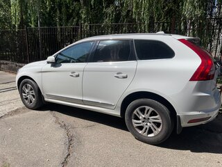 2015 Volvo XC60 I Рестайлинг, белый, 2100000 рублей, вид 5