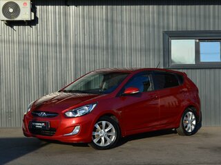 2012 Hyundai Solaris I, красный, 869999 рублей, вид 1