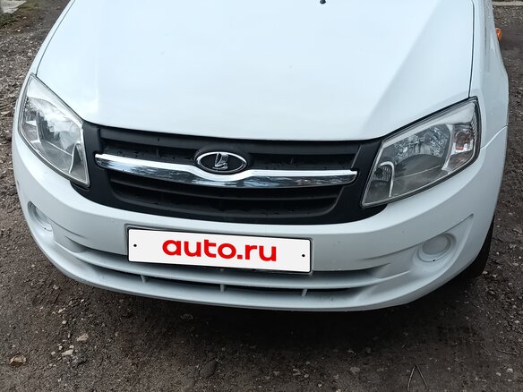 2013 Lada (ВАЗ) Granta I, белый, 400000 рублей