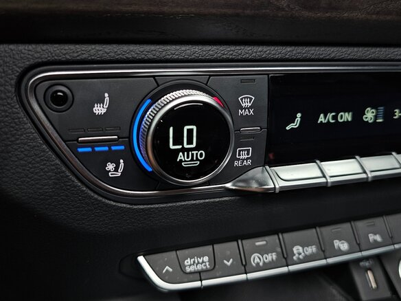 2023 Audi Q5 40 TDI II (FY) Рестайлинг, белый, 5870000 рублей - вид 13