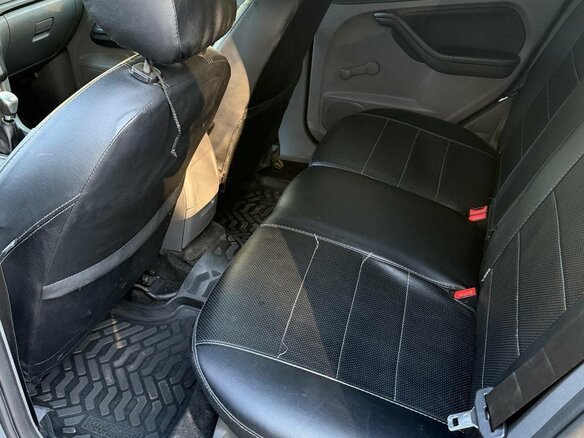 2010 Ford Focus II Рестайлинг, чёрный, 450000 рублей - вид 10