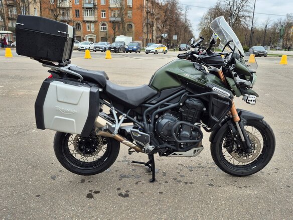 2013 Triumph Tiger Explorer, зелёный, 800000 рублей - вид 2