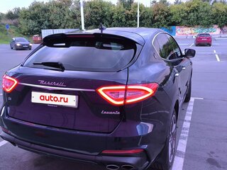 2019 Maserati Levante I, синий, 5700000 рублей, вид 4