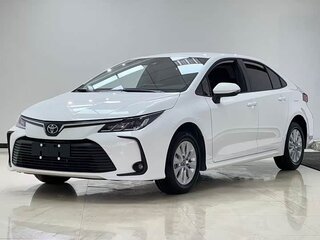 2022 Toyota Corolla XII (E210), белый, 1470000 рублей, вид 2