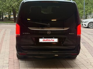 2022 Mercedes-Benz V-Класс Extra Long 300 d экстра длинный III (W447) Рестайлинг, чёрный, 8500000 рублей, вид 3