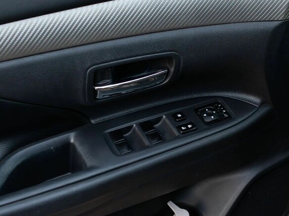 2013 Mitsubishi Outlander III, чёрный, 1350000 рублей - вид 14