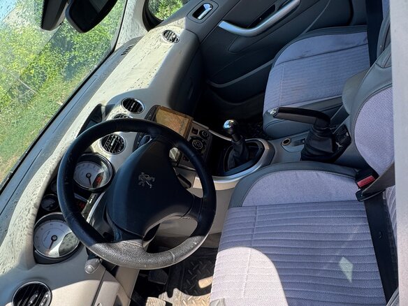 2008 Peugeot 308 I, чёрный, 355000 рублей - вид 8