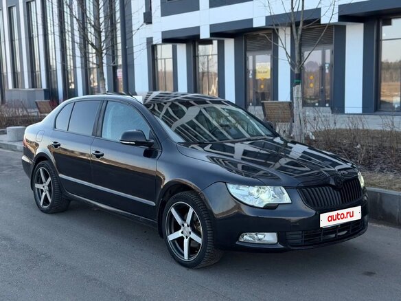 2012 Skoda Superb II, чёрный, 850000 рублей - вид 1